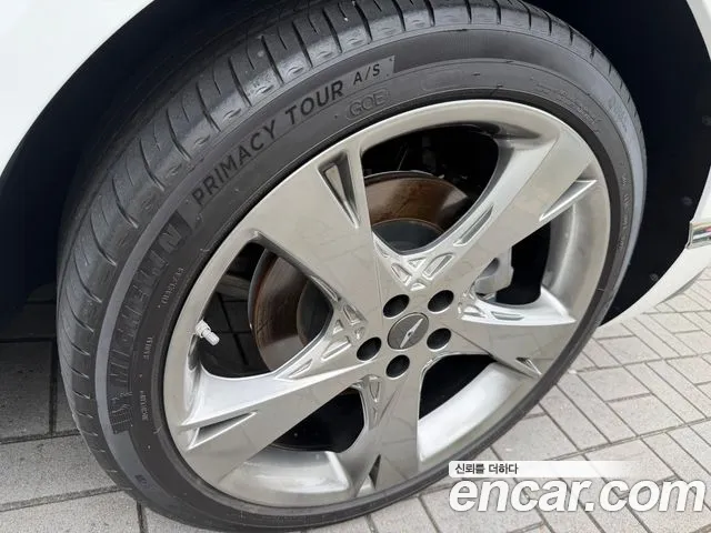 Genesis GV80 2.5T Бензин AWD — Фото автомобиля 5