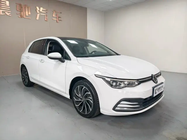 Volkswagen Golf — Фото автомобиля 3