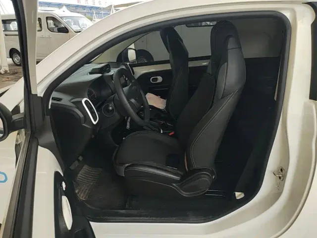 Roewe Clever — Фото автомобиля 14