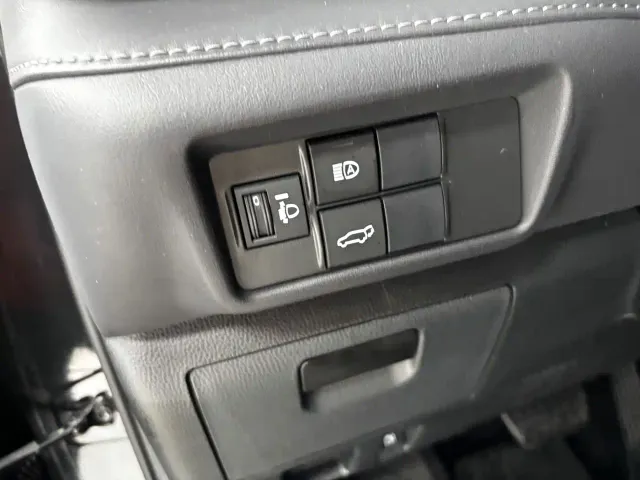 Toyota Highlander — Фото автомобиля 15