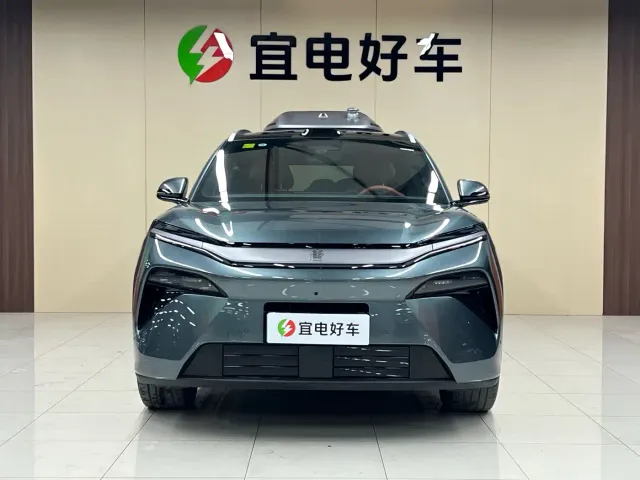 BYD Tang L — Фото автомобиля 3