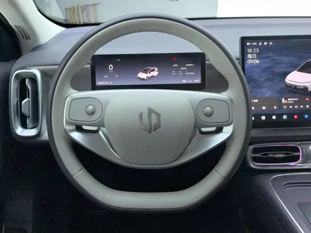 Leapmotor B01 — Фото автомобиля 15