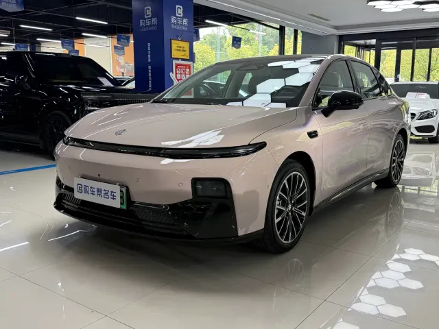 Фотография автомобиля — Leapmotor B01