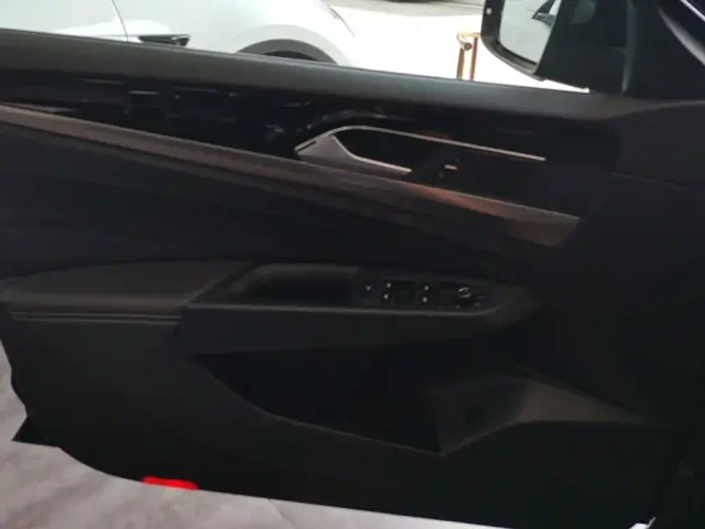 Volkswagen Passat — Фото автомобиля 7