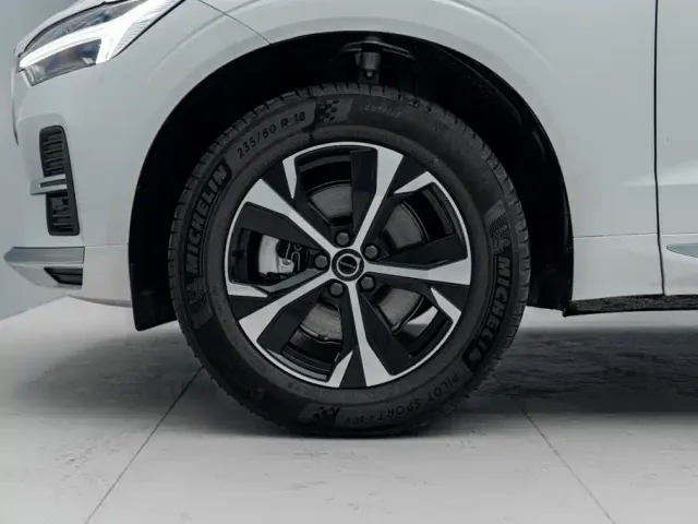 Volvo XC60 — Фото автомобиля 16