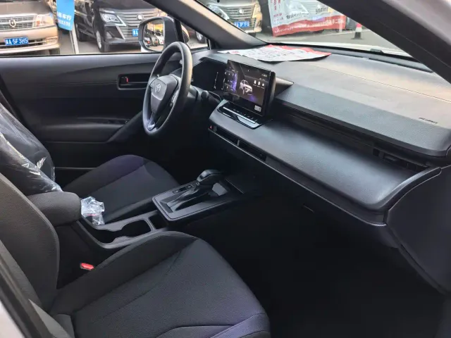 Toyota Corolla Cross — Фото автомобиля 9