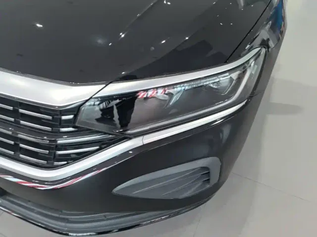 Volkswagen Passat 2025 Outstanding 280TSI Business Edition — Фото автомобиля 23