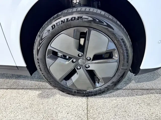 Li Auto i6 — Фото автомобиля 7