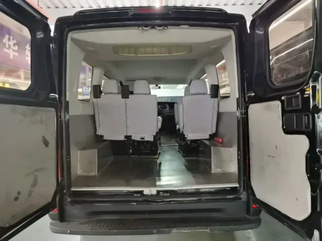 Iveco Daily — Фото автомобиля 18