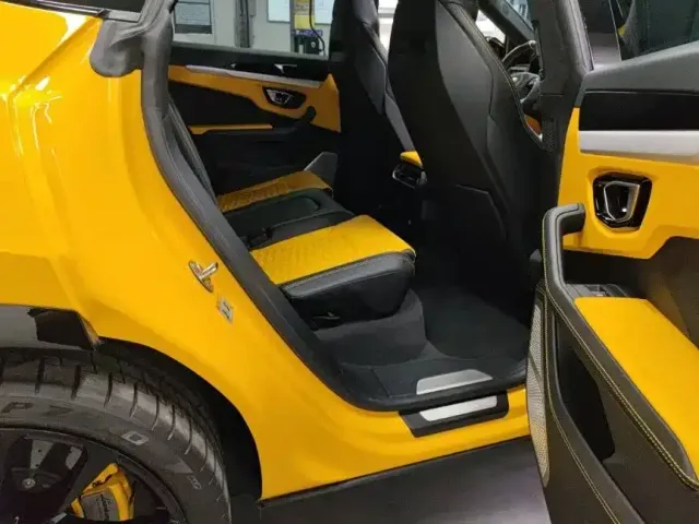 Lamborghini Urus — Фото автомобиля 5
