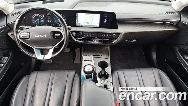 Kia K8 — Фото автомобиля 7