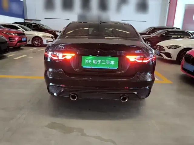 Jaguar XEL — Фото автомобиля 5