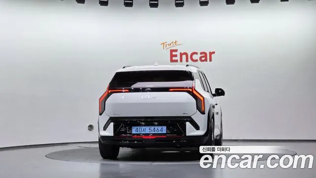 Kia EV3 — Фото автомобиля 4