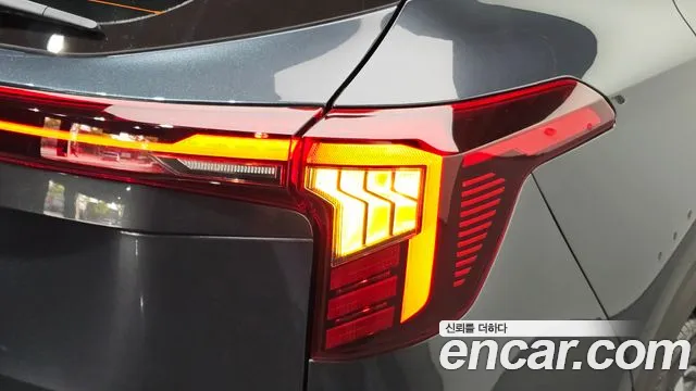 Kia Seltos New — Фото автомобиля 8