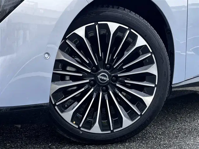 Nissan N7 — Фото автомобиля 6
