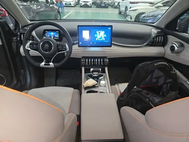BYD Yuan PLUS — Фото автомобиля 9