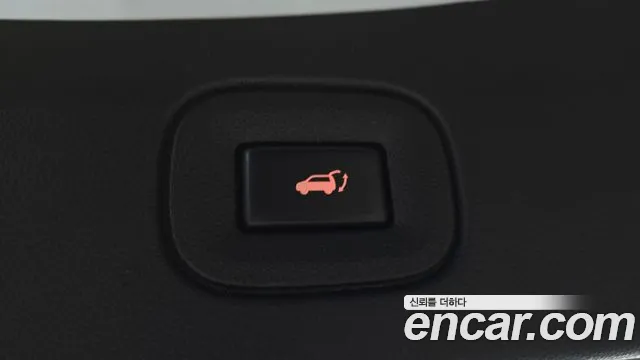 Renault-KoreaSamsung QM6 Новый QM6 2.0 GDe RE Signature 2WD — Фото автомобиля 26