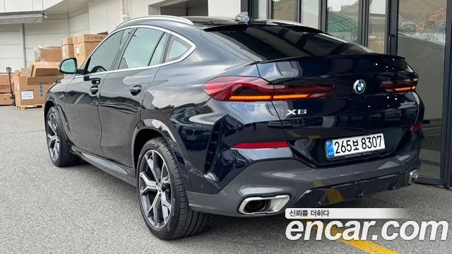 BMW X6 — Фото автомобиля 2