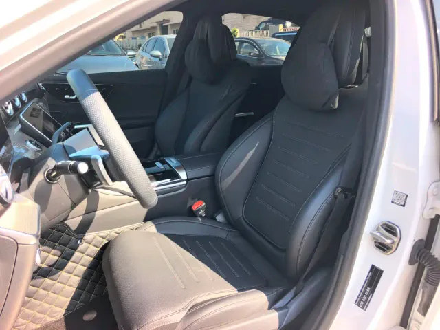 Mercedes-Benz C-Class — Фото автомобиля 11