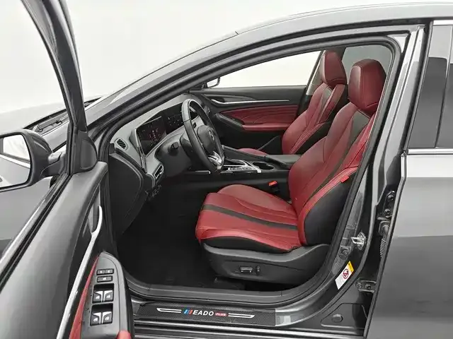 Changan Eado — Фото автомобиля 9