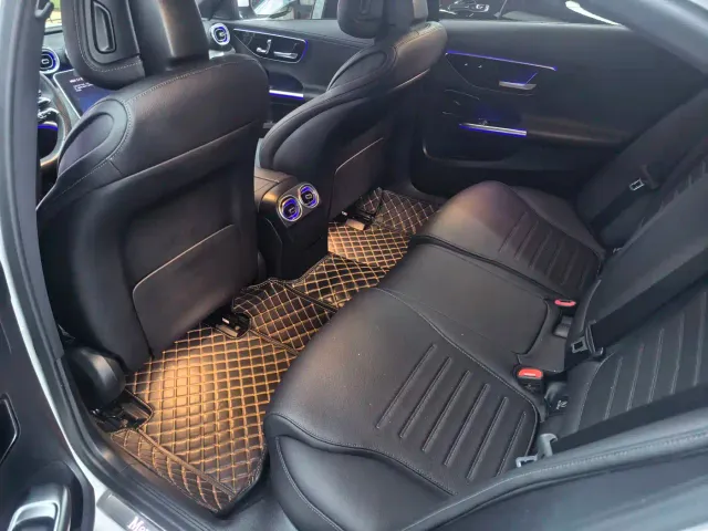 Mercedes-Benz C-Class — Фото автомобиля 6