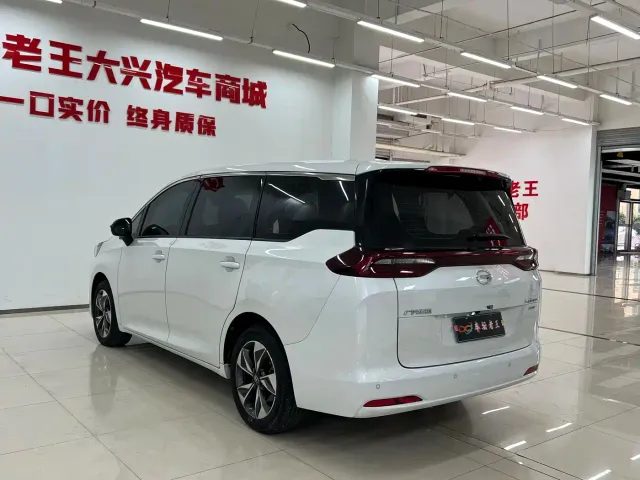 GAC Trumpchi M6 — Фото автомобиля 16