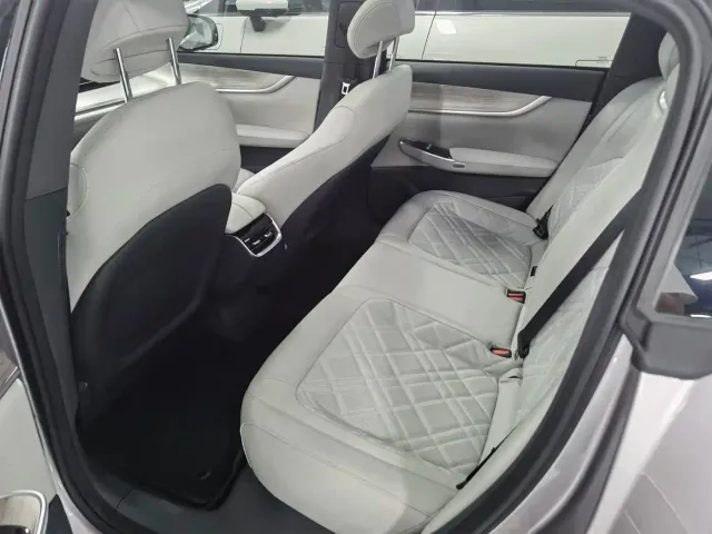 Changan Qiyuan A07 — Фото автомобиля 4