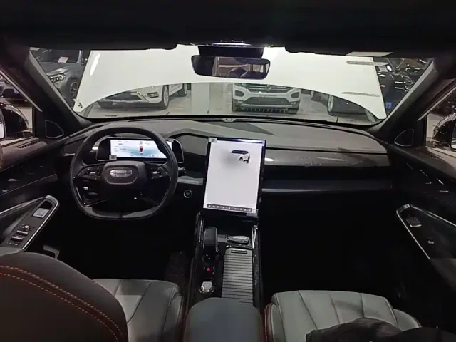Geely Boyue — Фото автомобиля 9