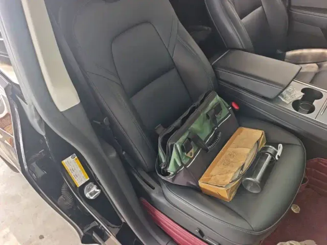 Tesla Model Y — Фото автомобиля 24