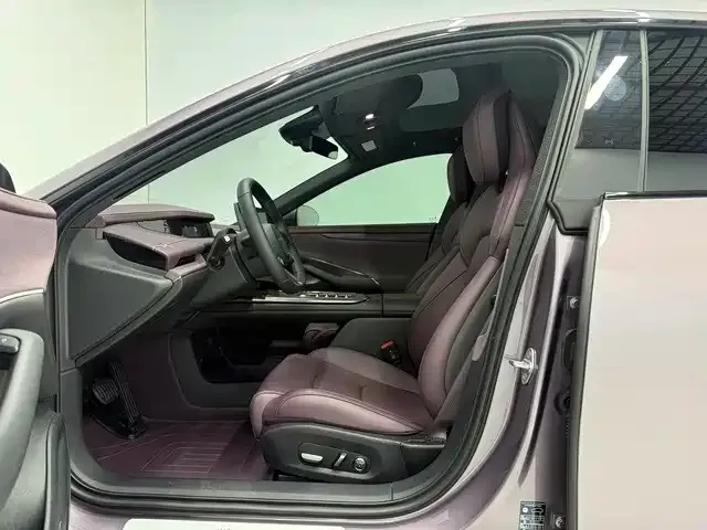 Xiaomi SU7 — Фото автомобиля 7