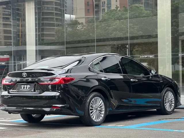 Toyota Camry — Фото автомобиля 11