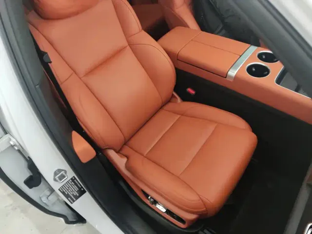Li Auto L7 — Фото автомобиля 24