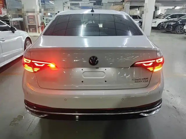 Volkswagen Sagitar — Фото автомобиля 5