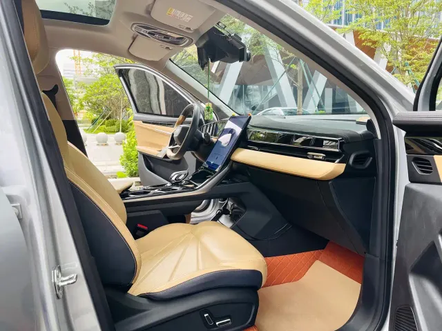 Geely Boyue L — Фото автомобиля 13