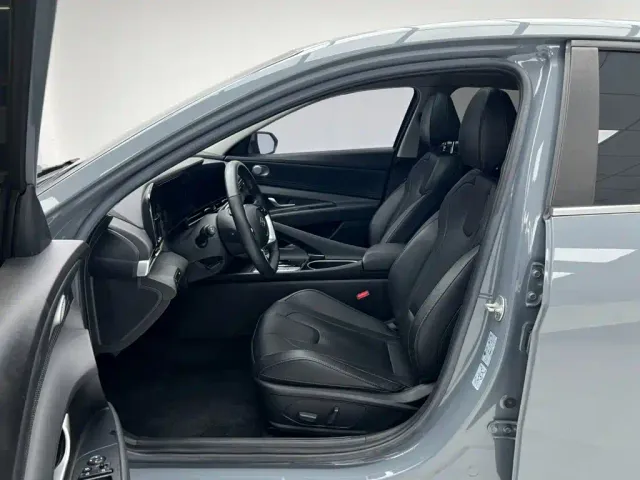 Hyundai Elantra — Фото автомобиля 7