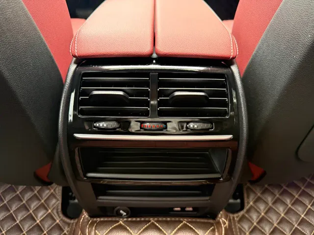 BMW 5 Series — Фото автомобиля 10