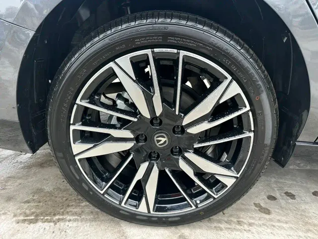 Changan Eado — Фото автомобиля 8