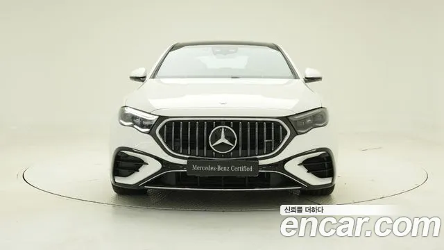 Mercedes-Benz E-Class — Фото автомобиля 3