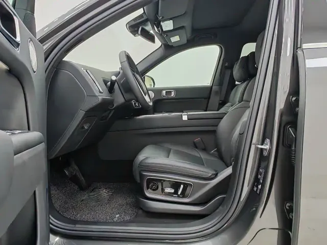 Li Auto L7 — Фото автомобиля 7