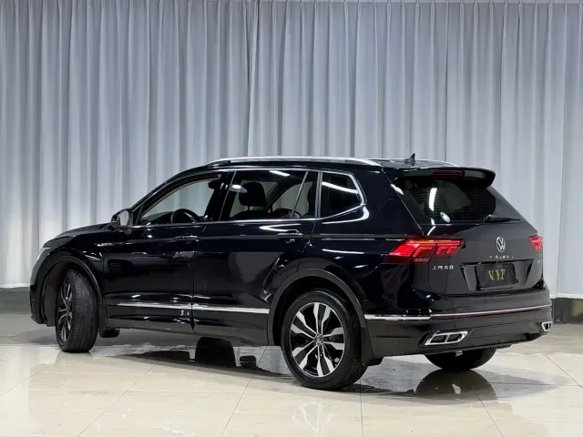 Volkswagen Tiguan L — Фото автомобиля 5
