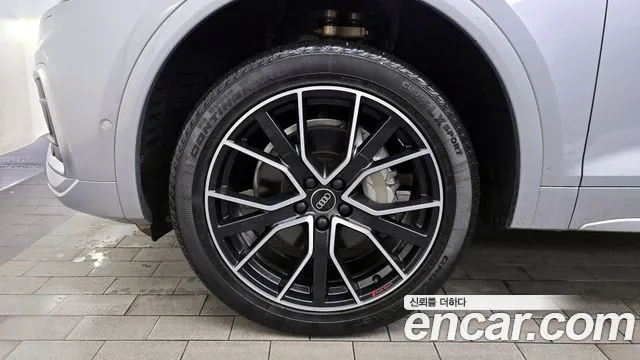 Audi Q5 45 TFSI quattro Sportback Premium — Фото автомобиля 5