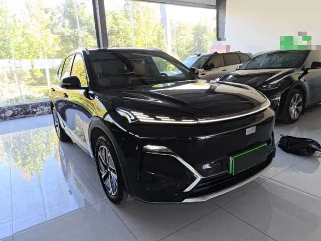 Geely Galaxy Starship 7 EM-i — Фото автомобиля 3