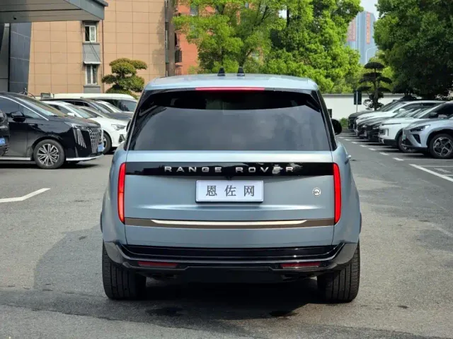 Land Rover Range Rover — Фото автомобиля 16