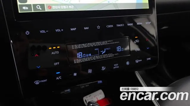 Hyundai Tucson Tucson (NX4) Бензин 1.6 турбо 2WD — Фото автомобиля 17