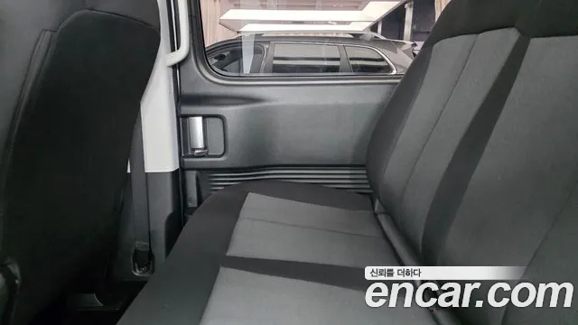 Hyundai Staria — Фото автомобиля 25