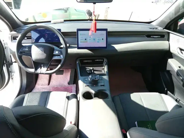 BYD Qin PLUS — Фото автомобиля 5