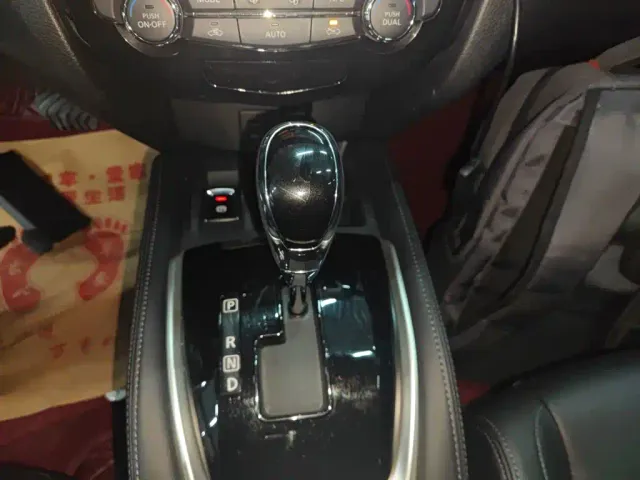 Nissan X-Trail — Фото автомобиля 9