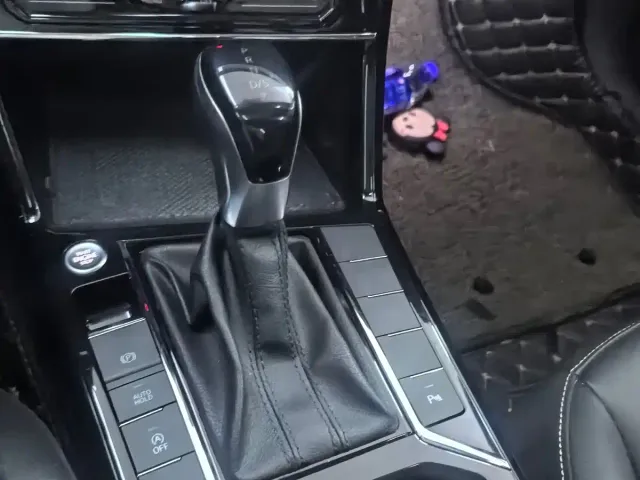 Volkswagen Passat — Фото автомобиля 8
