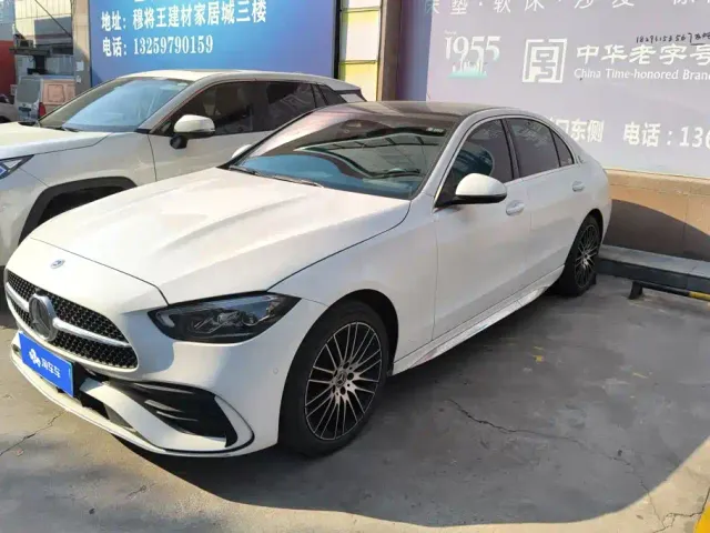 Фотография автомобиля — Mercedes-Benz C-Class