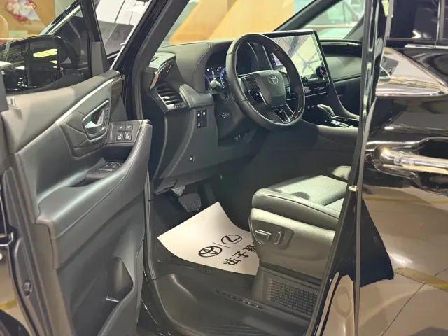 Toyota Alphard 2024 Hybrid 2.5L Prestige Edition — Фото автомобиля 7